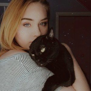 Meet your Posher, Lexi